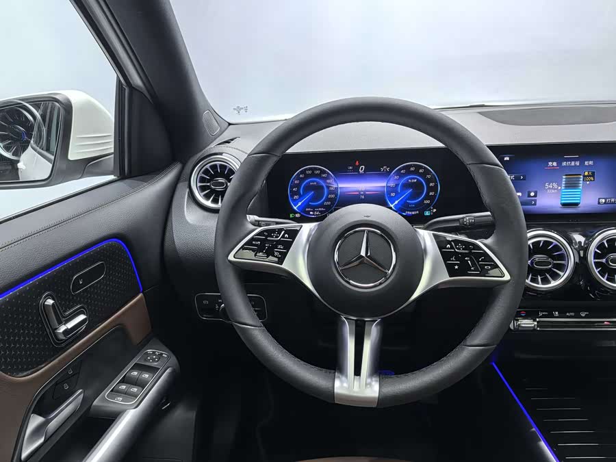 Mercedes-Benz EQA Class 2025 car image #9