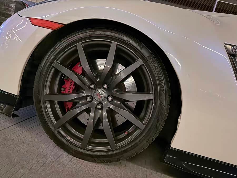 日产 日产GT-R 2012 汽车图片 #9