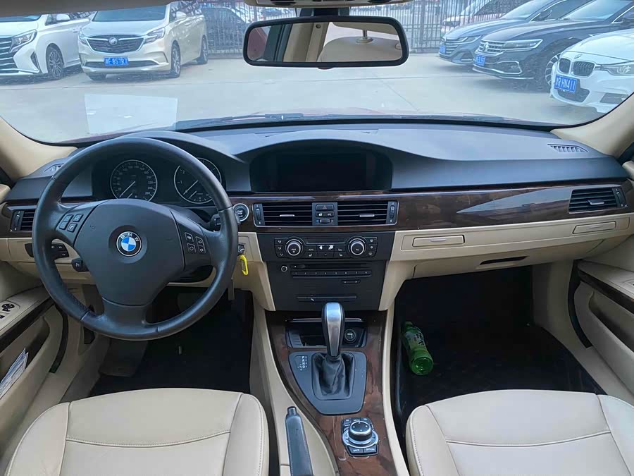 BMW 3 Series (Imported) 2010 car image #9