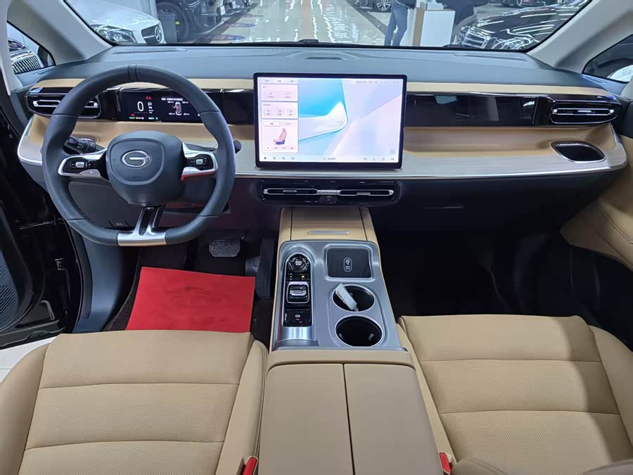 GAC Trumpchi E8 New Energy 2024 car image #9