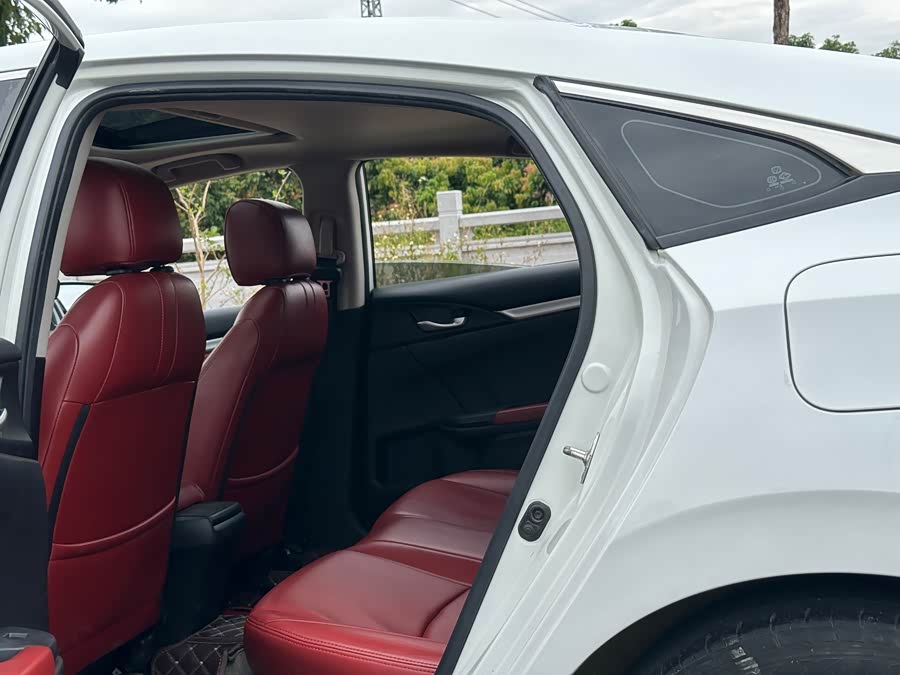 Honda Civic 2021 car image #9