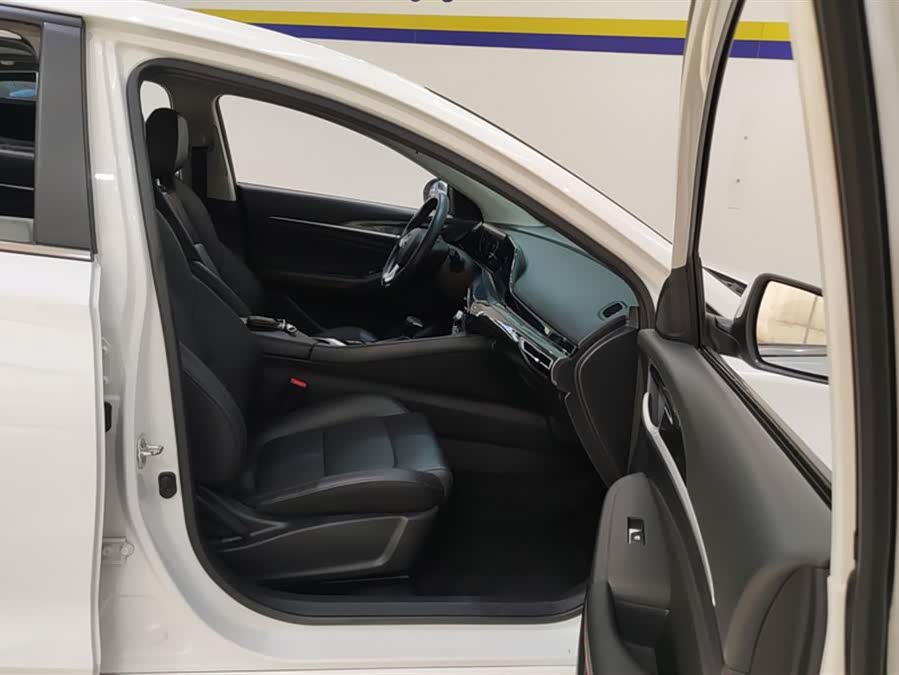 Changan Eado 2020 car image #9