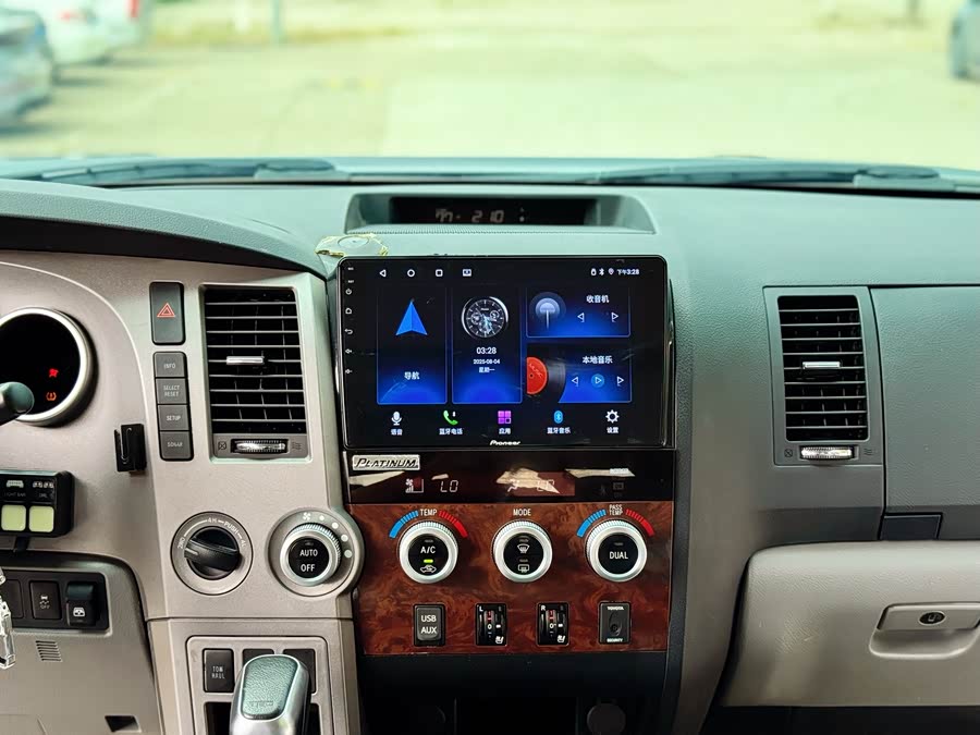 Toyota Tundra 2013 immagine di auto #9