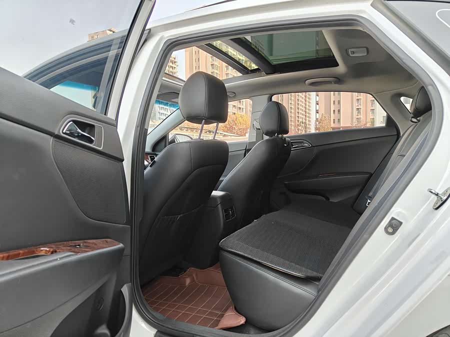 Hyundai Mistra 2014 #9 Hyundai Mistra 2014 car image #9