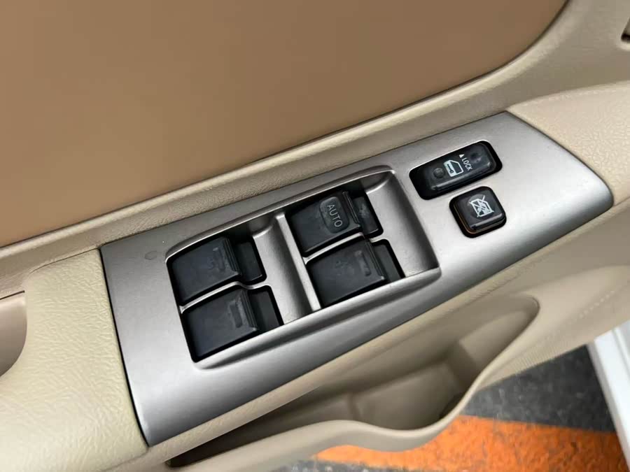 Toyota Corolla (Classic) 2014 immagine di auto #9