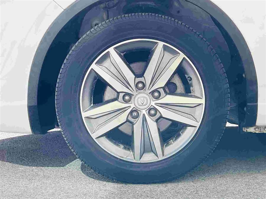 Changan Eado XT 2017 car image #9