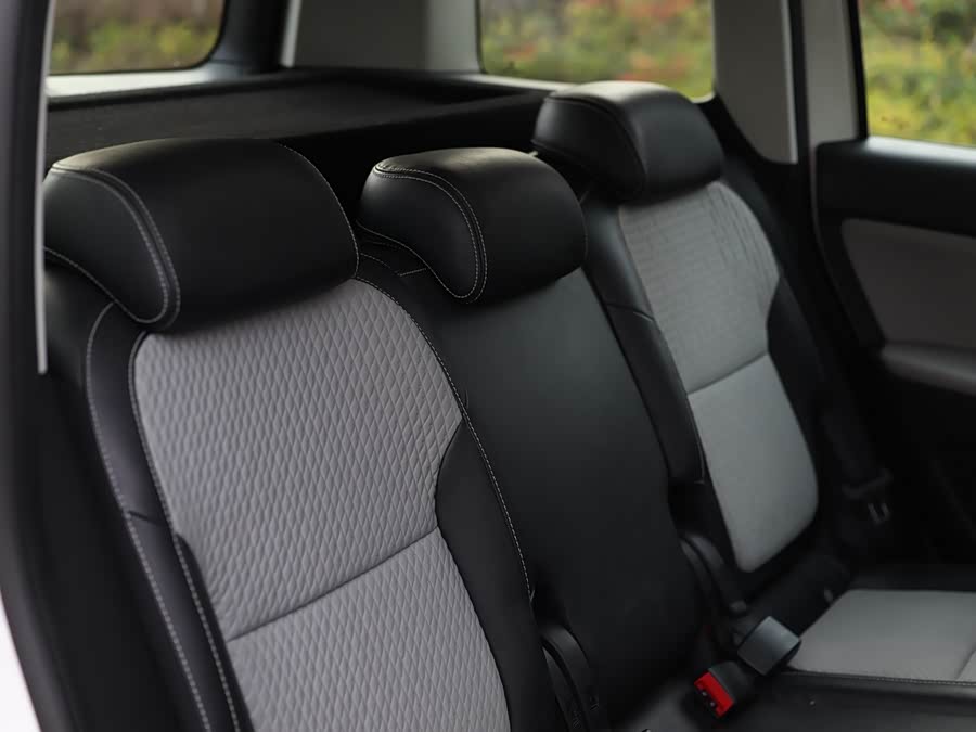 Skoda Yeti 2016 car image #9