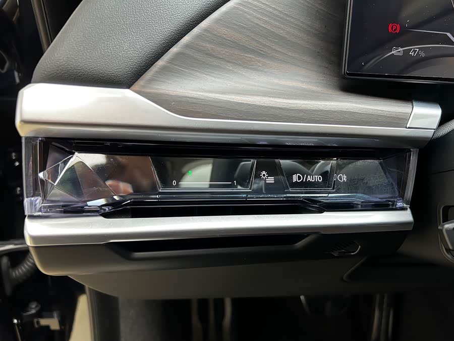 BMW i7 2023 صورة سيارة #9