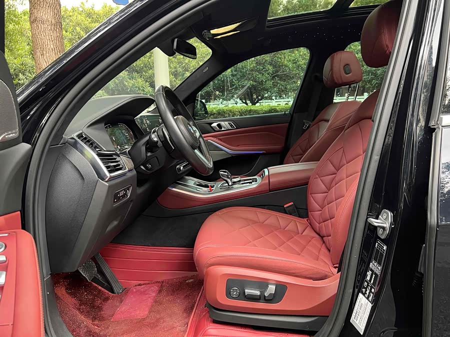 BMW X5 2022 car image #9