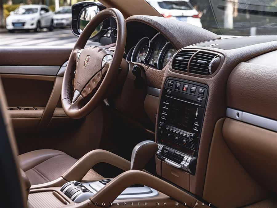 2010 #9 2010 car image #9