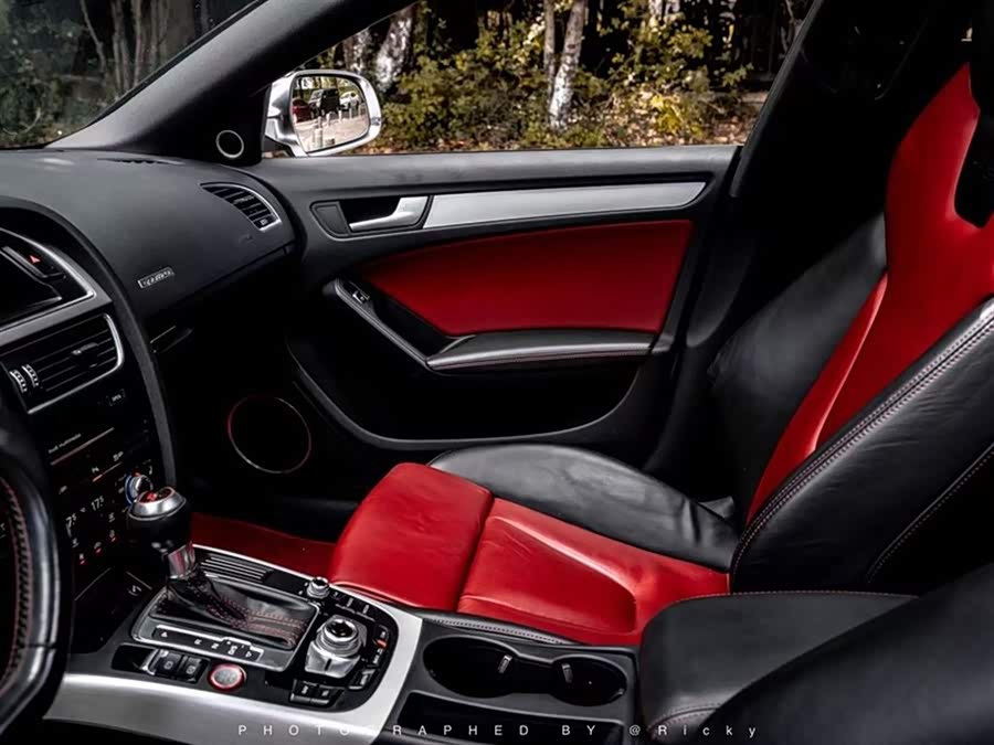 Audi S5 2014 car image #9