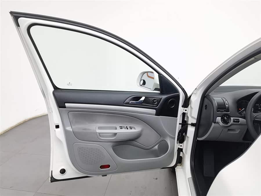 Skoda Octavia 2013 car image #9