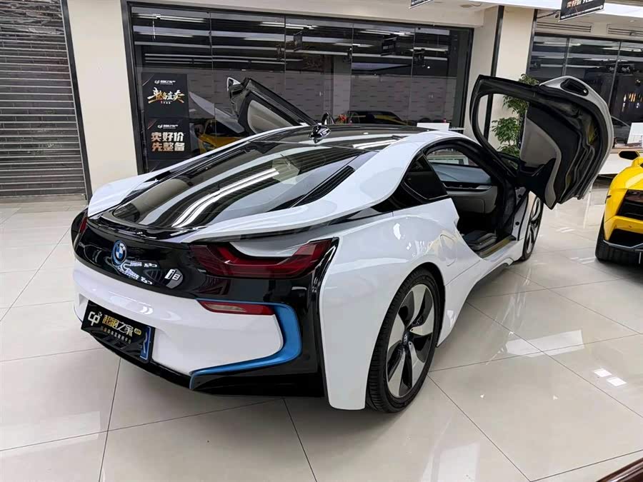 BMW i8 2015 صورة سيارة #9