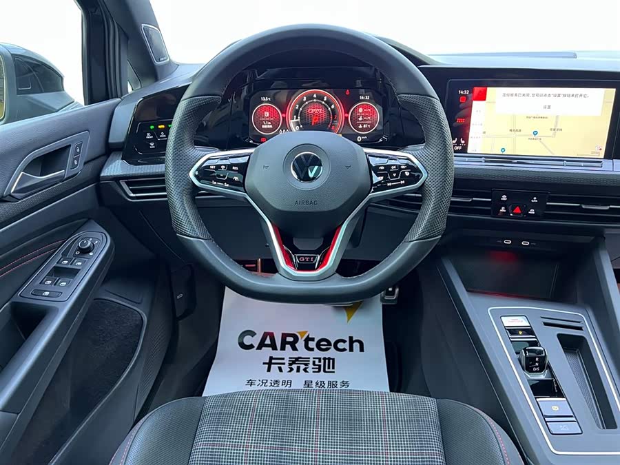 Volkswagen GolfGTI 2025 car image #9