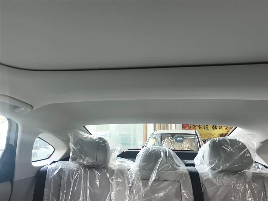 零跑汽车 零跑B01 2025 汽车图片 #9