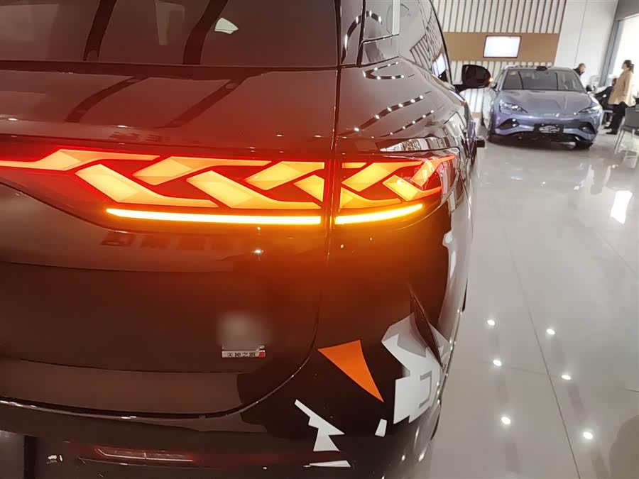 BYD Tang L 2025 car image #9