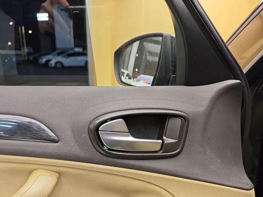 Ford S-MAX 2012 #9 Ford S-MAX 2012 car image #9