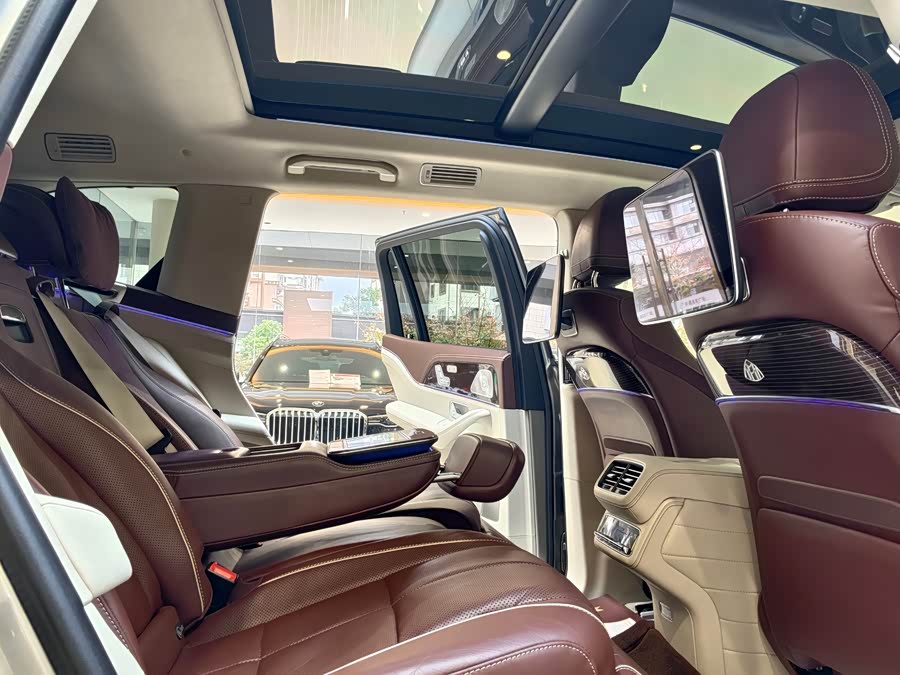 Mercedes-Benz Maybach GLS 2022 car image #9