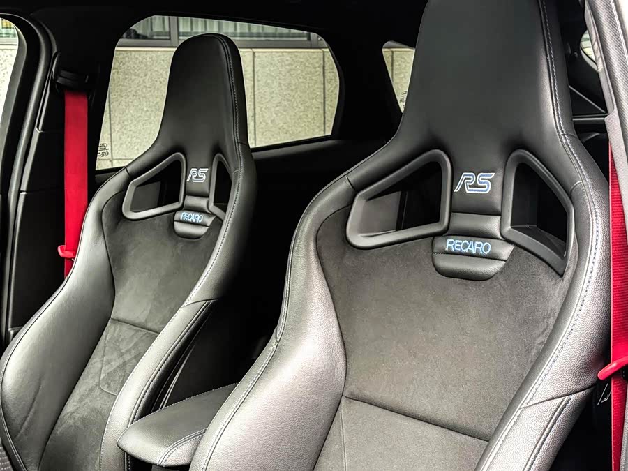 Ford Focus (Imported) 2018 car image #9