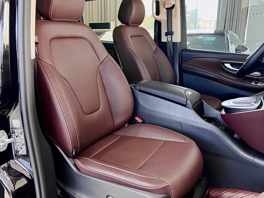 Mercedes-Benz V Class 2022 car image #9