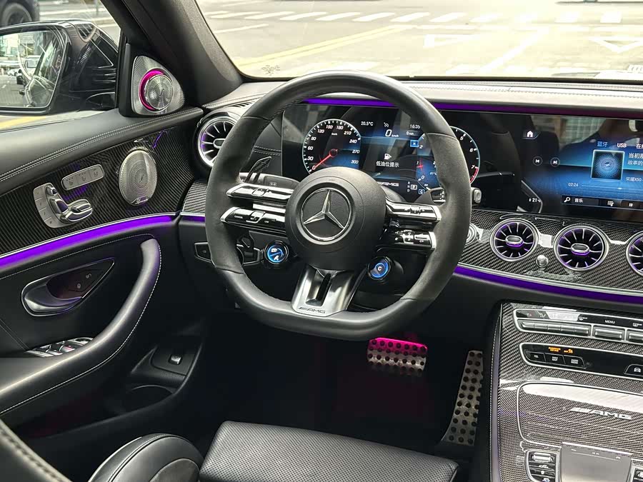 Mercedes-Benz E AMG 2021 صورة سيارة #9