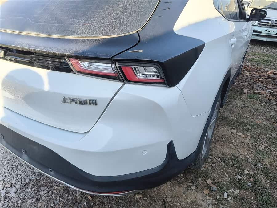 Chevrolet Charm 2023 car image #9