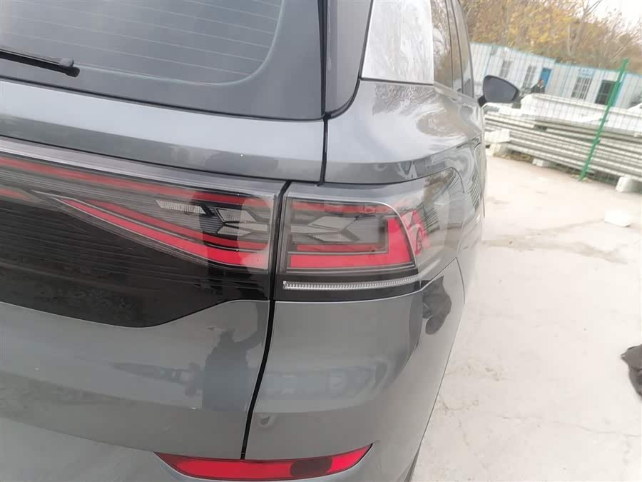 Volkswagen ID.6 X 2021 #9 Volkswagen ID.6 X 2021 immagine di auto #9