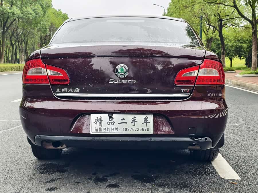 Skoda Superb 2011 immagine di auto #9