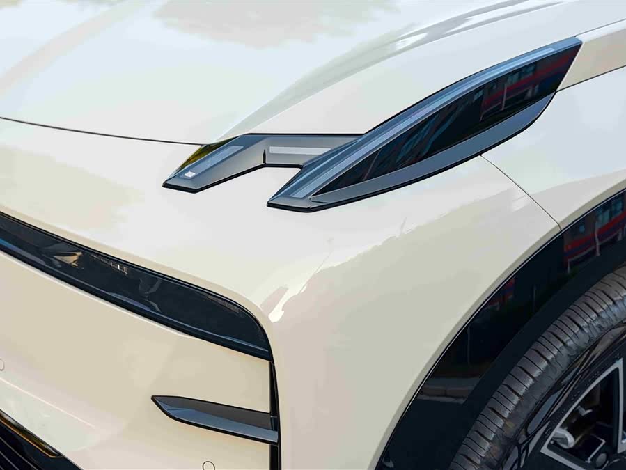Zeekr X 2024 car image #9