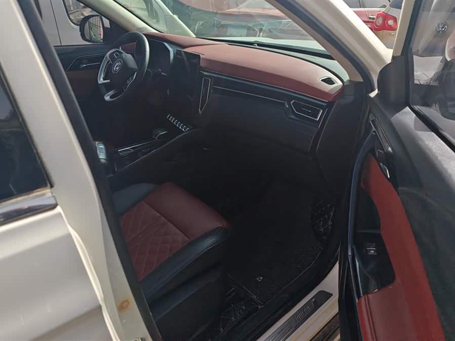 Forthing T5 2019 immagine di auto #9