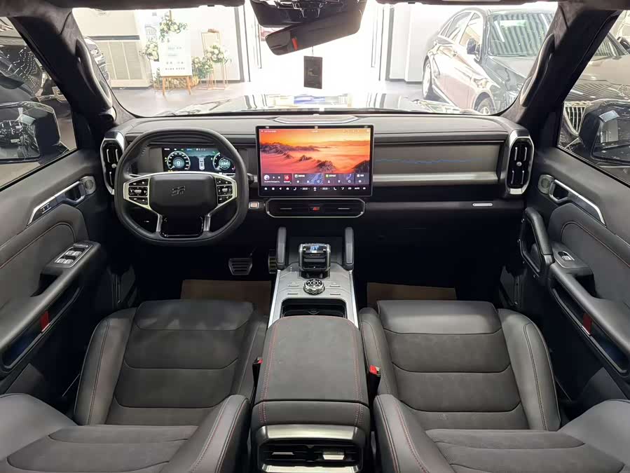 Jetour Traveller 2023 car image #9