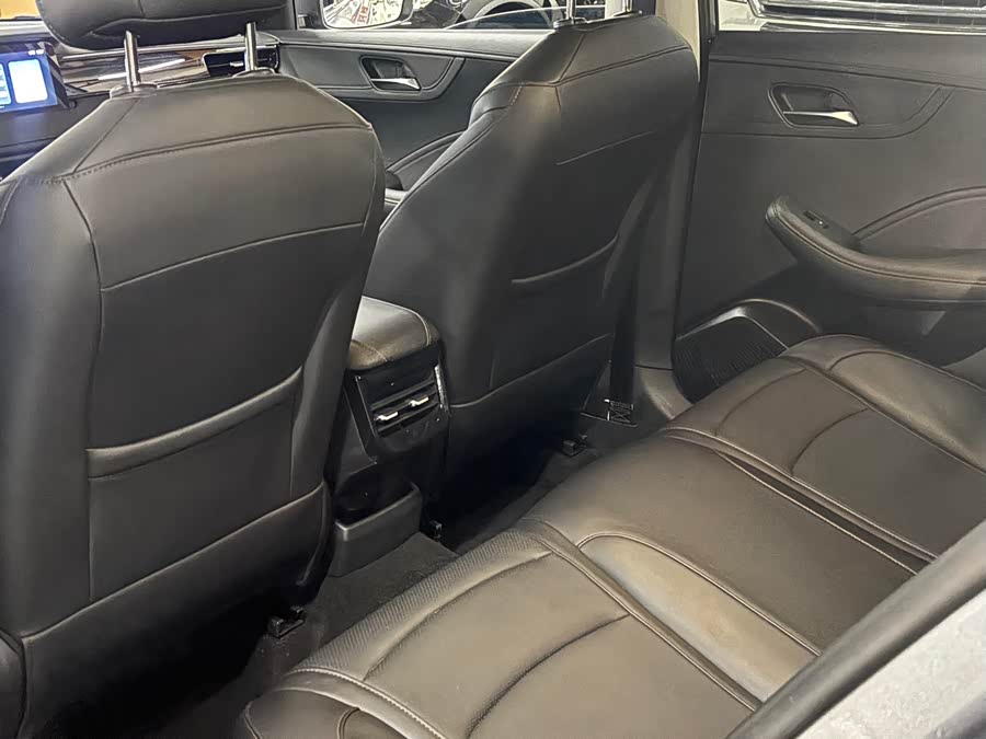 荣威 荣威i5 2025 汽车图片 #9