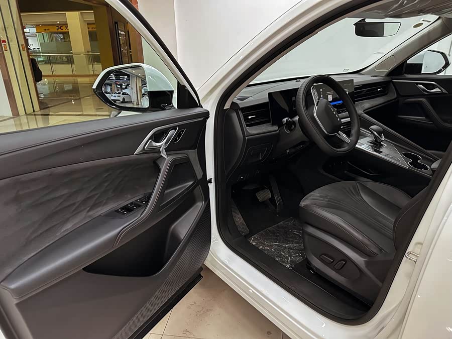 Roewe D5X DMH 2025 car image #9