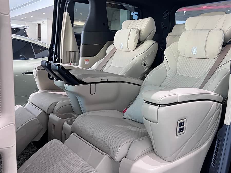 丰田 埃尔法 汽车图片 #9