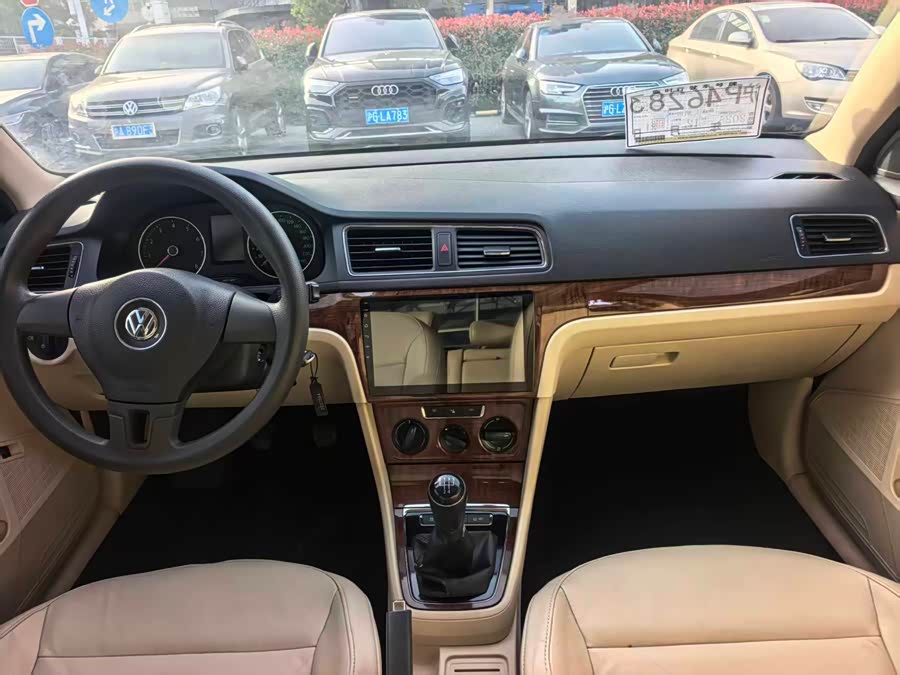 Volkswagen Lavida 2014 car image #9