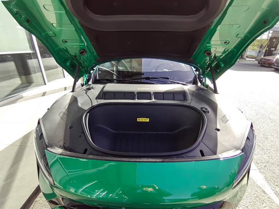 MI YU7 2025 car image #9