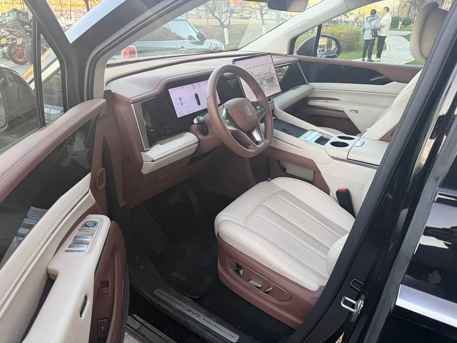 BYD Xia 2025 #9 BYD Xia 2025 car image #9