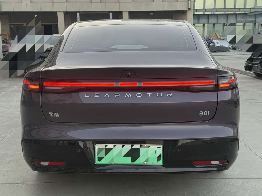 零跑汽车 零跑B01 2025 汽车图片 #9