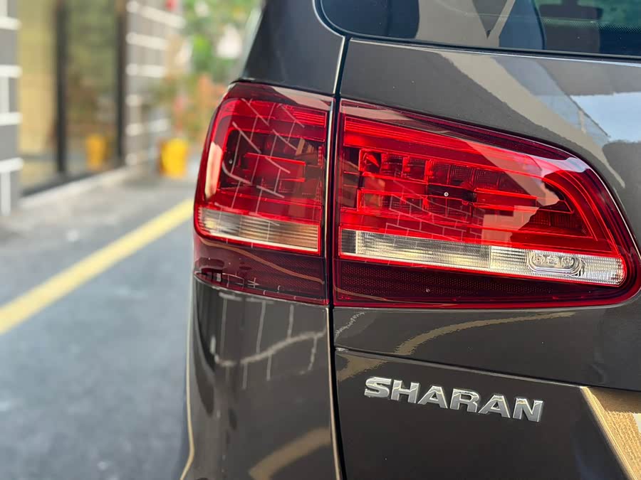 Volkswagen Sharan 2018 immagine di auto #9