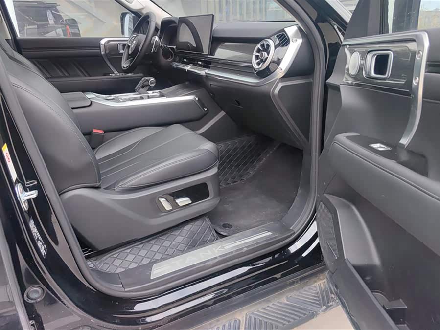 Tank 400 2024 car image #9