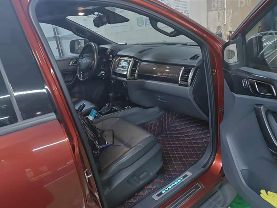 Ford Everest 2016 car image #9