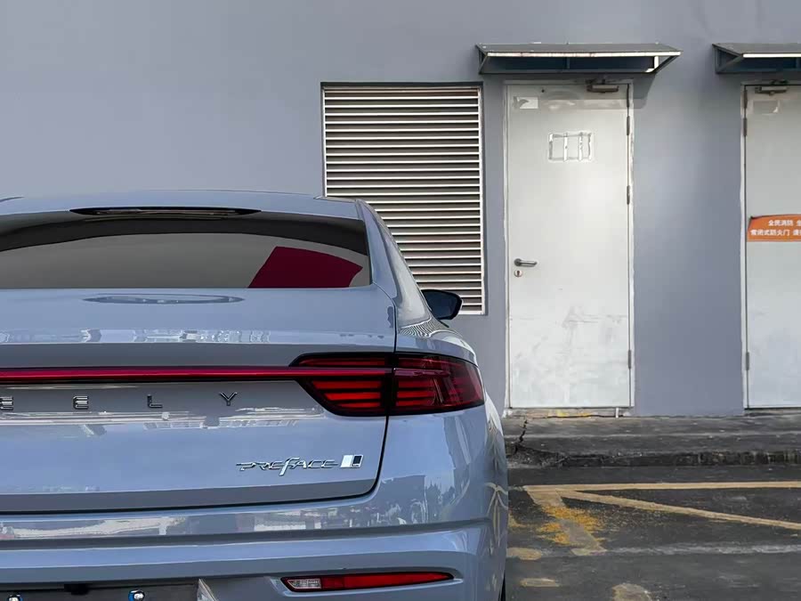 GEELY Preface 2023 car image #9