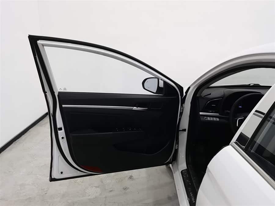 Hyundai Elantra AD 2016 car image #9