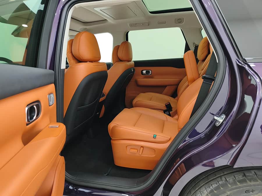 零跑汽车 零跑C16 2024 汽车图片 #9