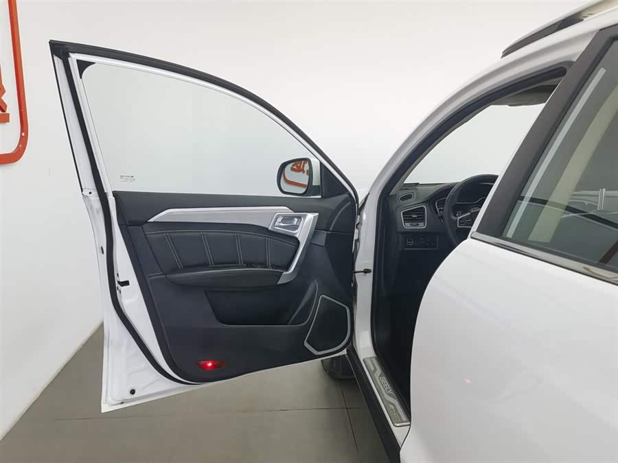 GEELY Vision X6 2017 car image #9