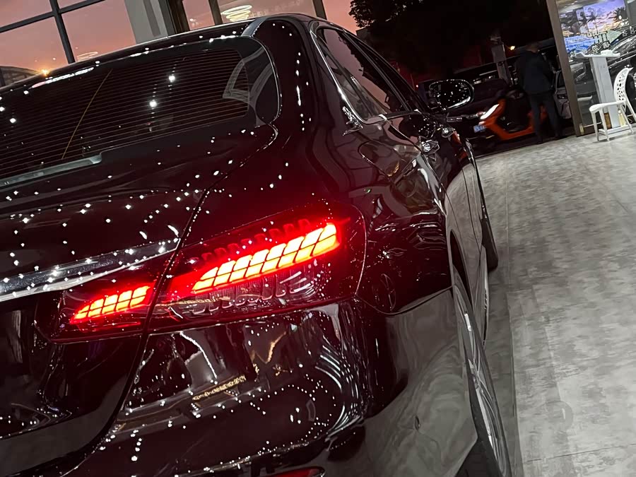 Mercedes-Benz E Class 2021 car image #9