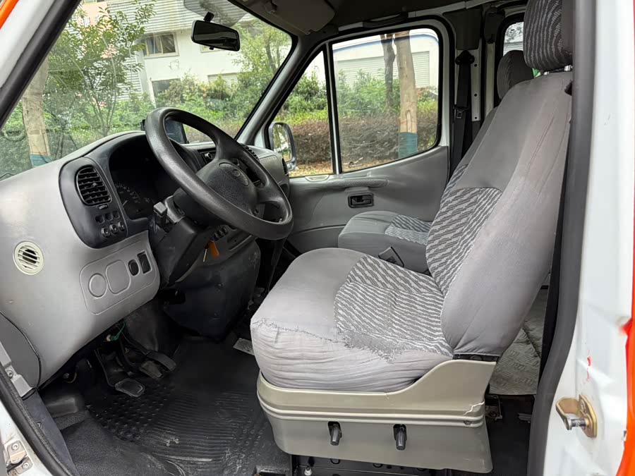 Ford Transit Classic 2015 immagine di auto #9