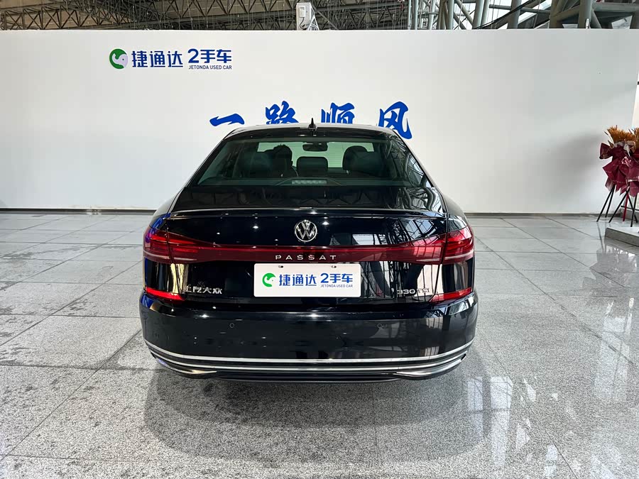 Volkswagen Passat 2023 car image #9