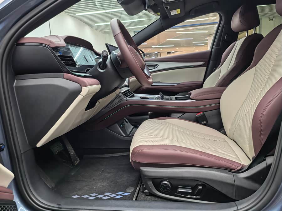 BYD Seal 07 DM-i 2025 imagen de coche #9
