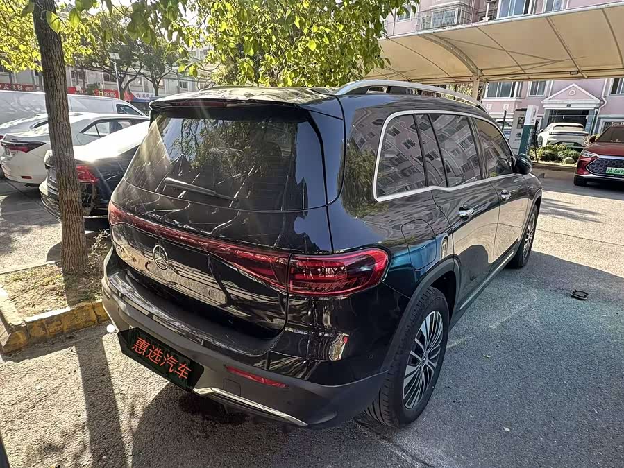 Mercedes-Benz EQB Class 2025 car image #9